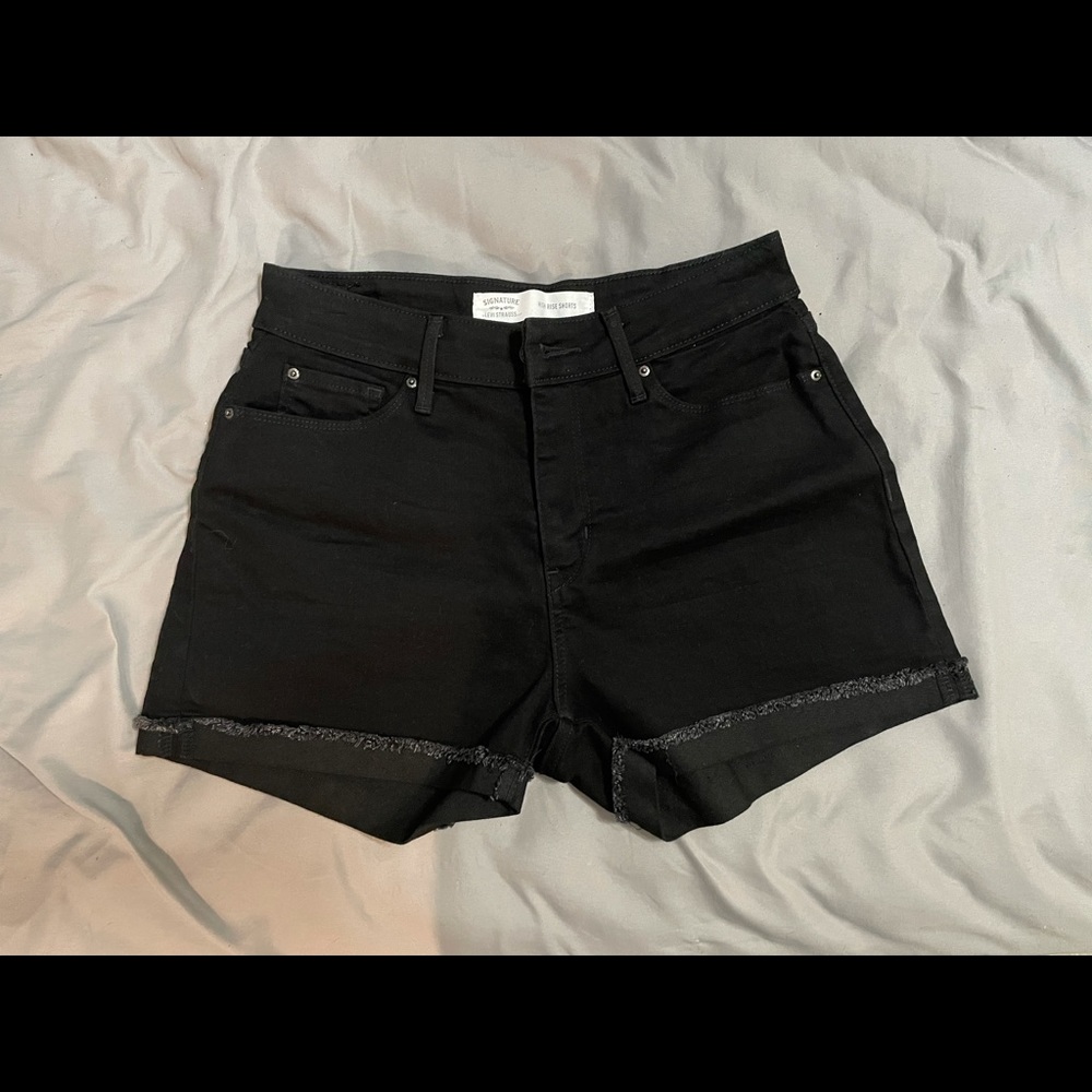Levi’s High Rise Black Jean Shorts Size 9